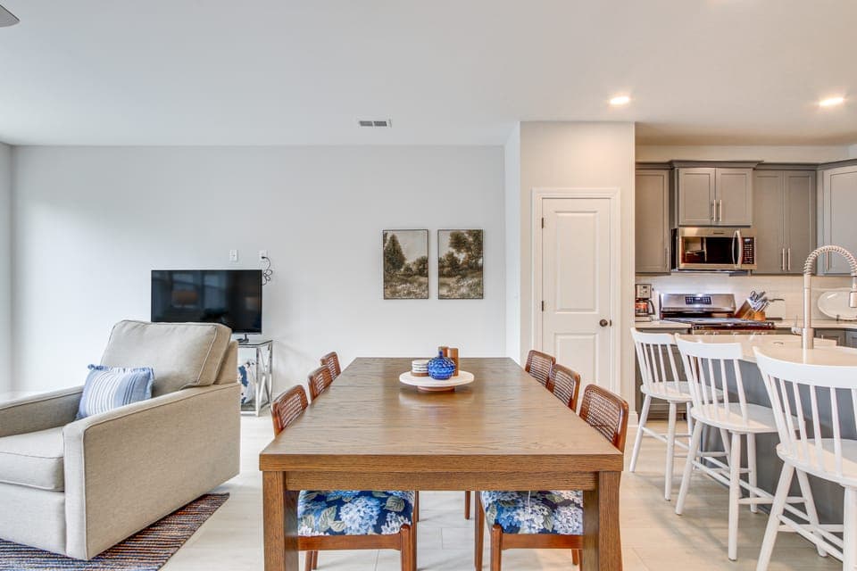 Dock Access: Family-Friendly Lake Greenwood Gem! Apartment in Lake Greenwood