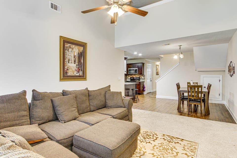 7 Mi to Dtwn Augusta: Townhome Near Shops & Eats! Apartment in Augusta