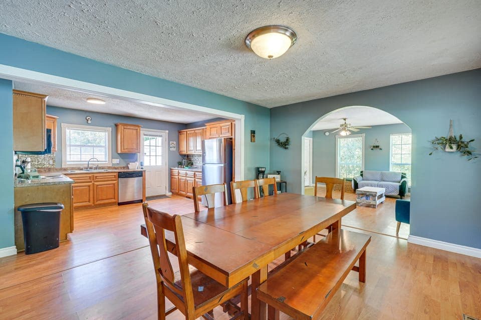 Hike, Fish & Ride: Pet-Friendly Huntsville Home House in Tennessee