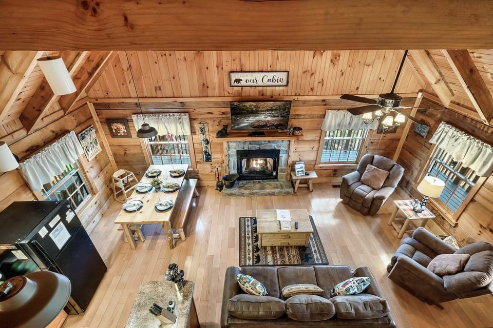 Hot Tub & Game Room! Family Cabin Near Gatlinburg House in Sevier County