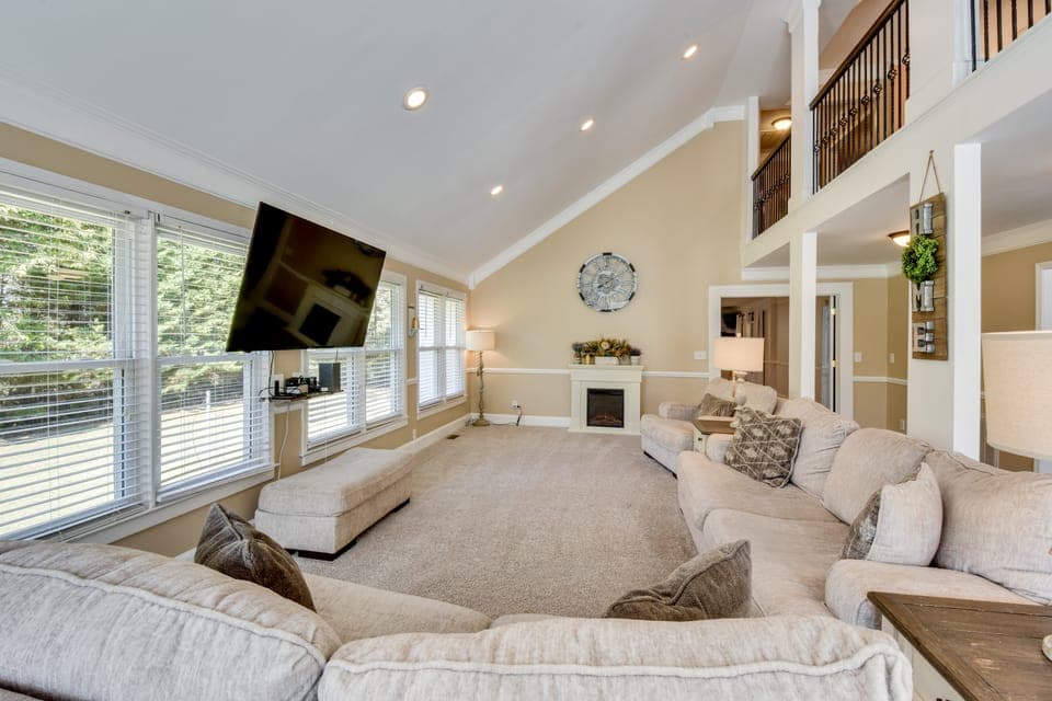 Spacious Anderson Home: Great for Group Retreats House in South Carolina
