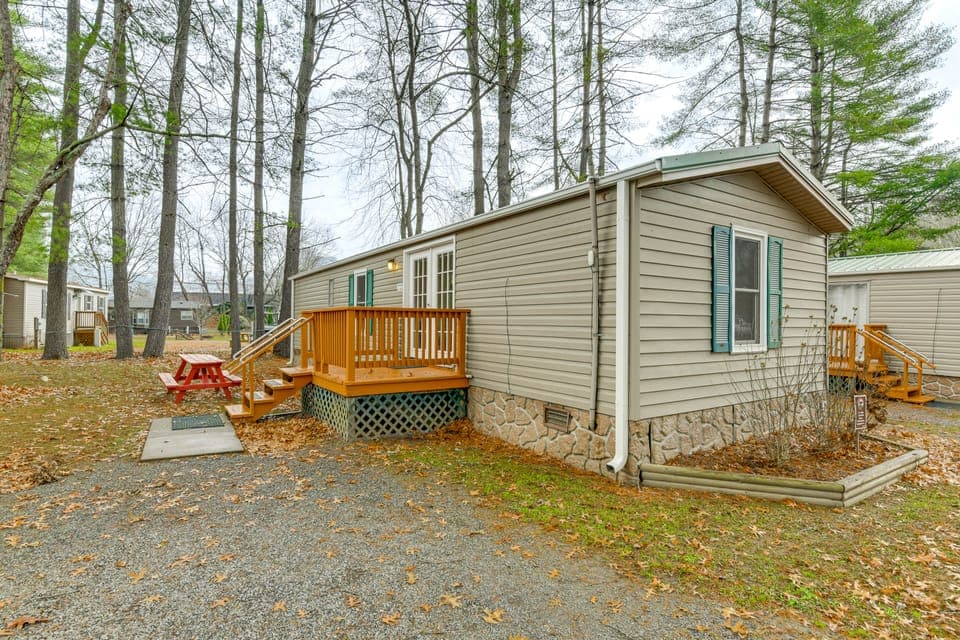 Near Trails & Slopes! Relaxed Waynesville Retreat House in Tennessee