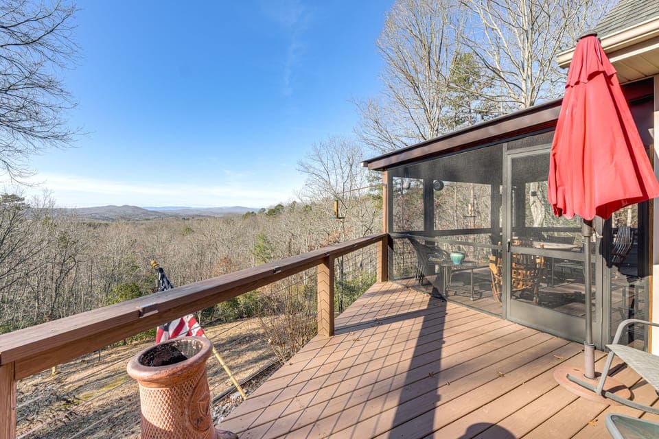 Couples Retreat in Murphy! Mountain-View Home House in Tennessee