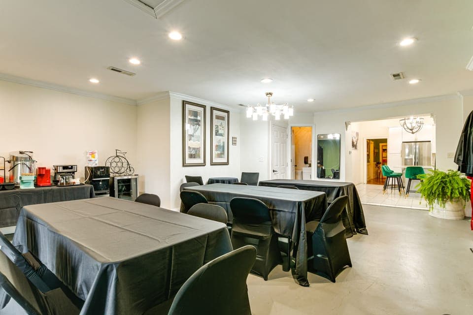 Huge Group Retreat Near Woodruff BMW & Greenville! House in South Carolina