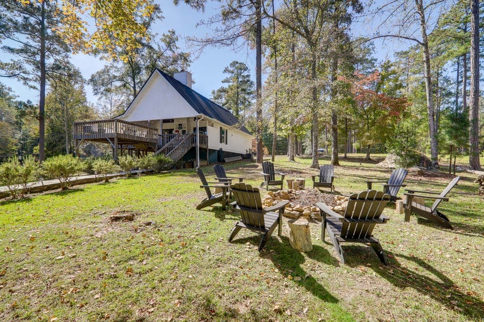 Private Dock on Lake Sinclair: All-Season Retreat House in Lake Sinclair