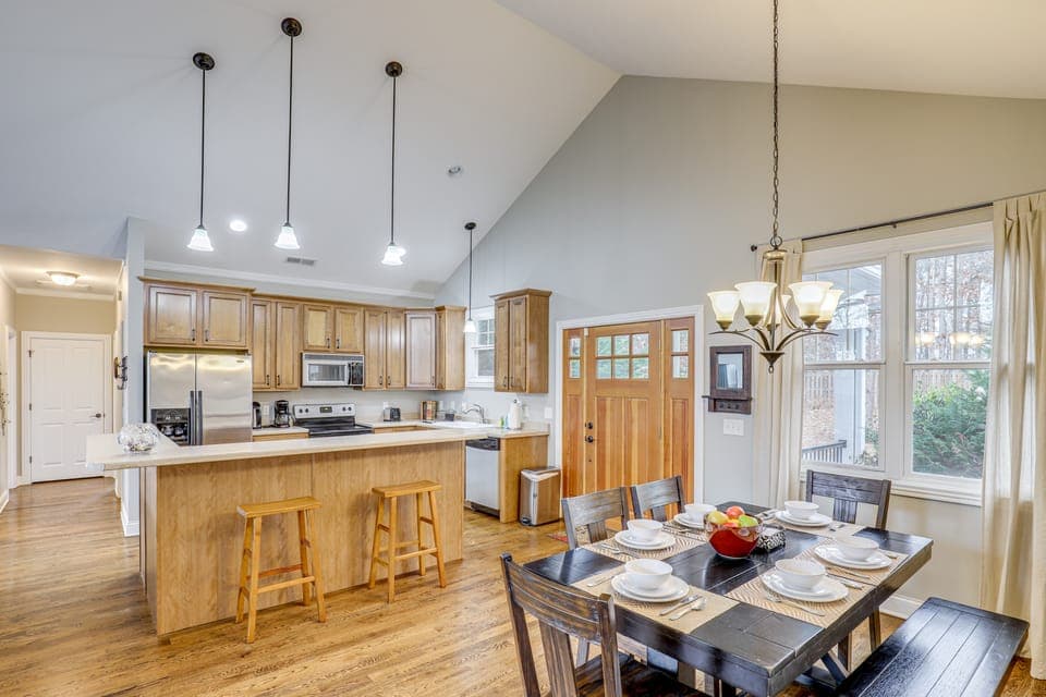 Spacious & Scenic! Weaverville Home Near Main St House in Buncombe County