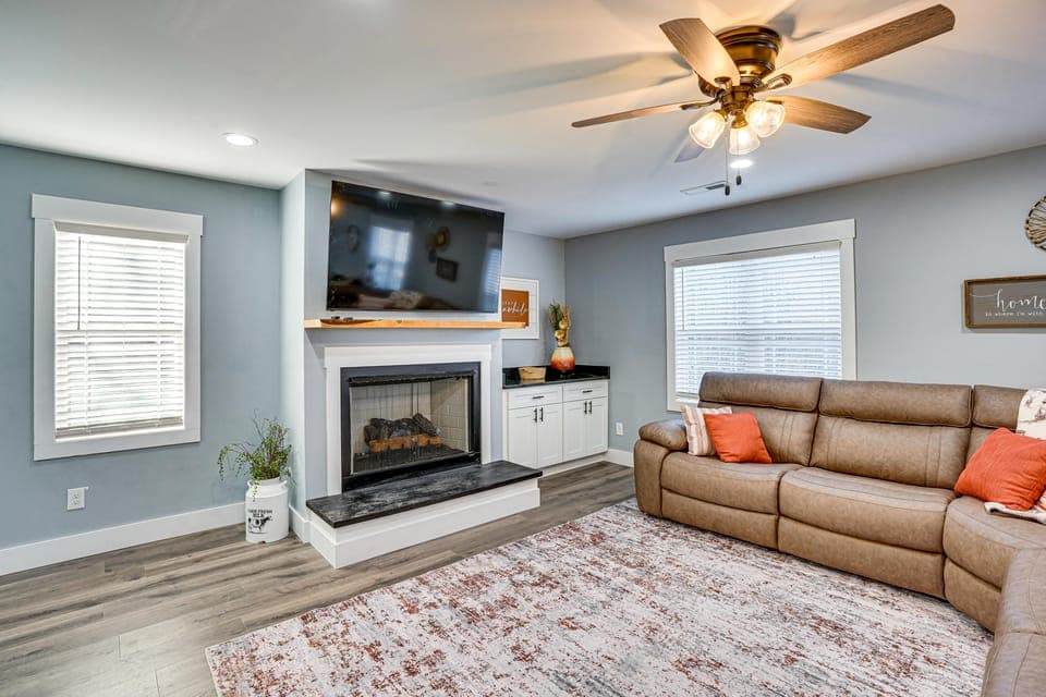 Peaceful Retreat w/ Hot Tub Near Lake Barkley! House in Lake Barkley