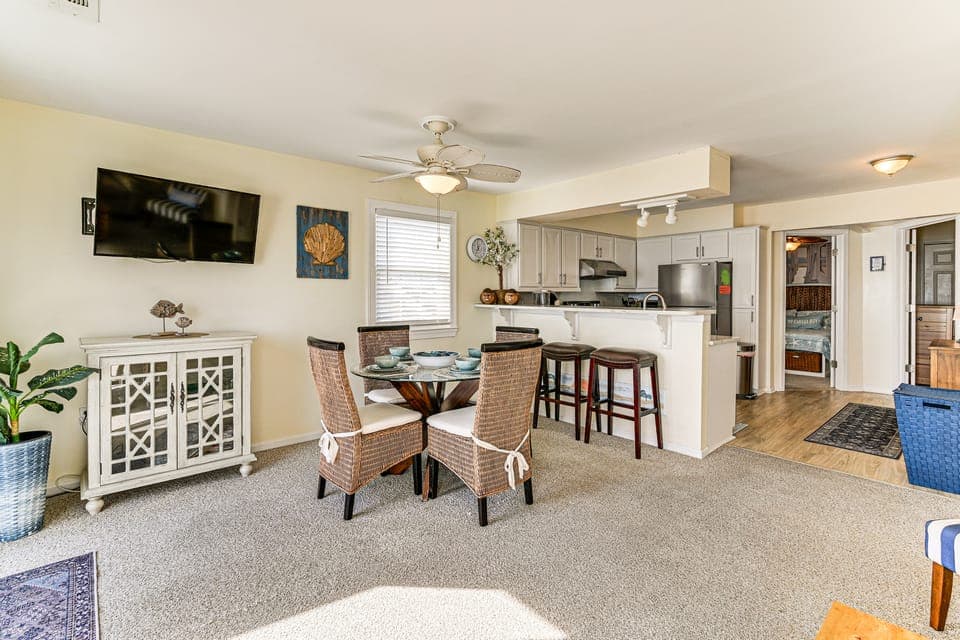 Steps to Pool & Beach: Coastal Carolina Condo! Apartment in Surfside Beach