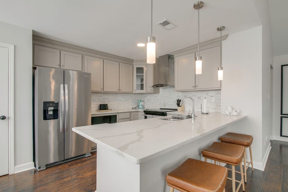 Walk to the Greenline: Sleek Cordova Home w/ Patio House in Cordova