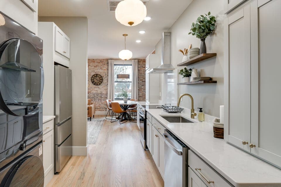 Historic Lawrenceburg Loft: Balcony + Square Views Apartment in Tennessee