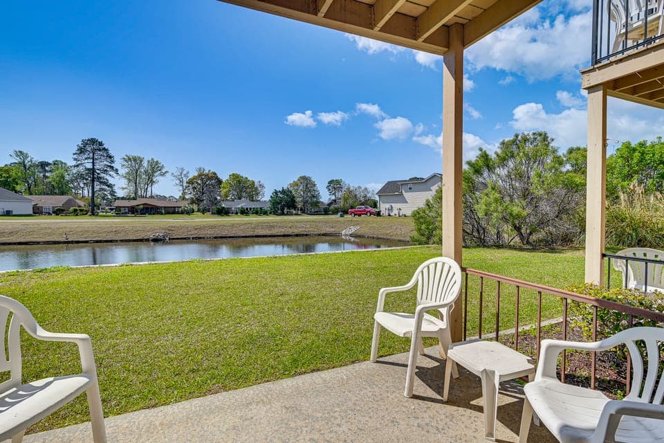 Water-View Patio! Condo 2 Mi to Surfside Beach Apartment in Surfside Beach