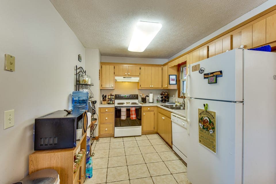 Pets Welcome! Dahlonega Gem w/ Deck, 9 Mi to Town House in White County