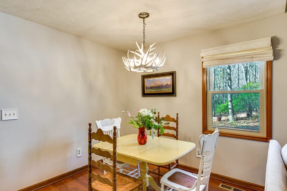 Pets Welcome! Dahlonega Gem w/ Deck, 9 Mi to Town House in White County