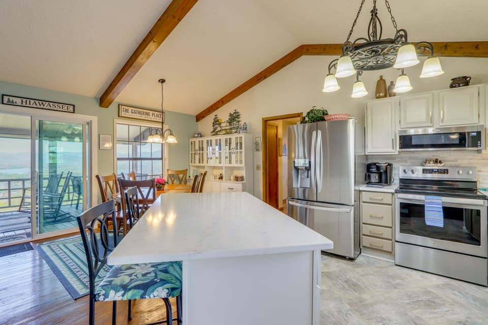 5 Mi to Lake Chatuge! Family Sanctuary w/ Patio House in Union County