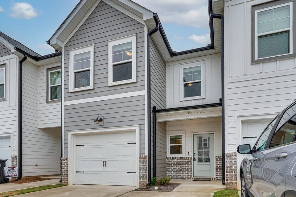 Easy Access to Golf Club & Dtwn: Augusta Basecamp Apartment in Evans