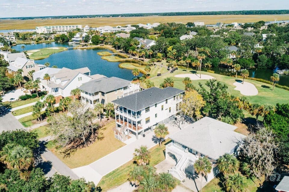 New, Gorgeous LARGE Family Beach Home Located on the Sound Side of the Island
