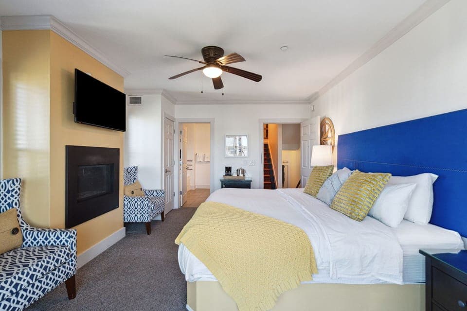 64W9thSt-KeenEyeMarketing-047