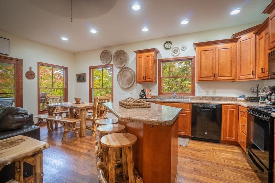 Kitchen bar