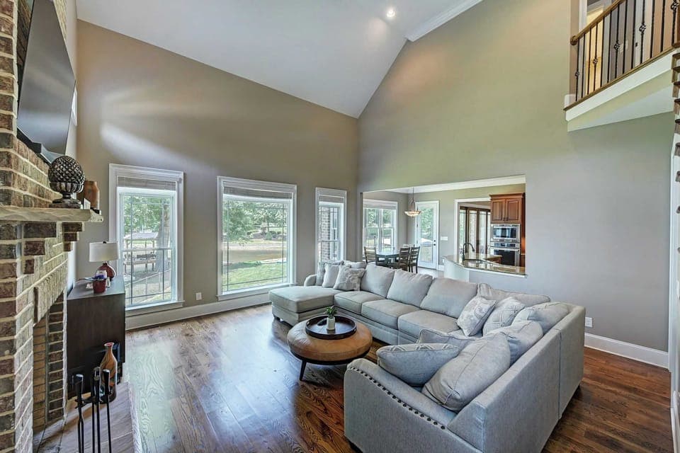 House (5 Bedrooms) | Interior