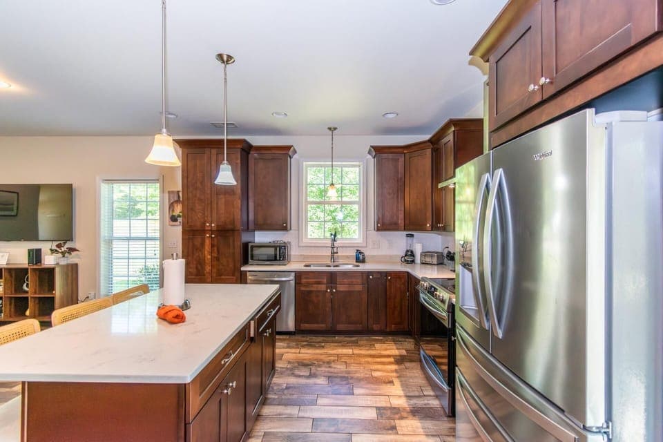 Full size kitchen