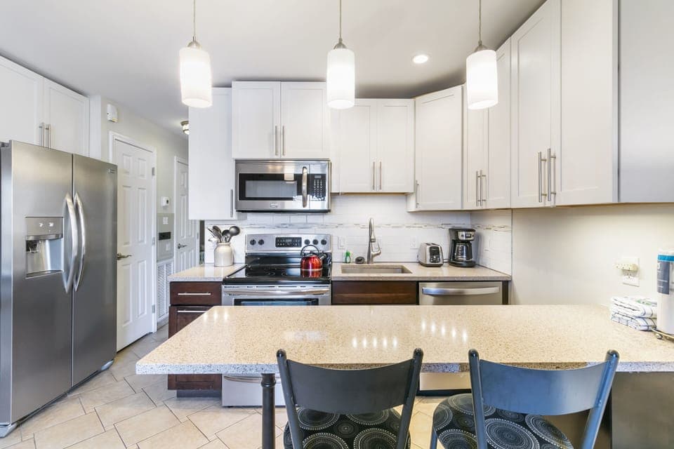 Eat in kitchen 