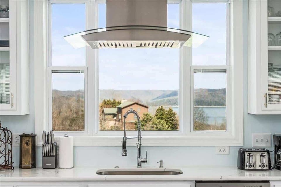 Cleaning up is a breeze with the spacious stainless sink and new dishwasher.