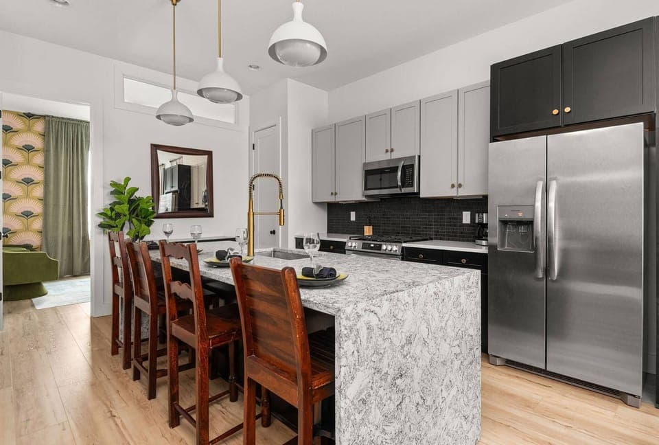 1412 - Stylish Kitchen Design in Nashville