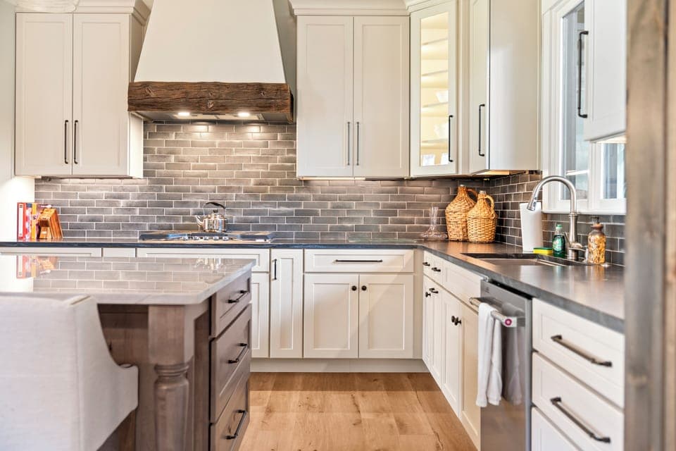 Cook, gather, and connect in this bright kitchen with stylish finishes.
