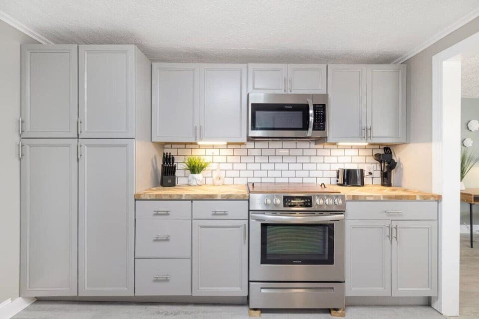 Whether you’re cooking up a feast or just brewing your morning coffee, this kitchen has everything you need to make it happen.