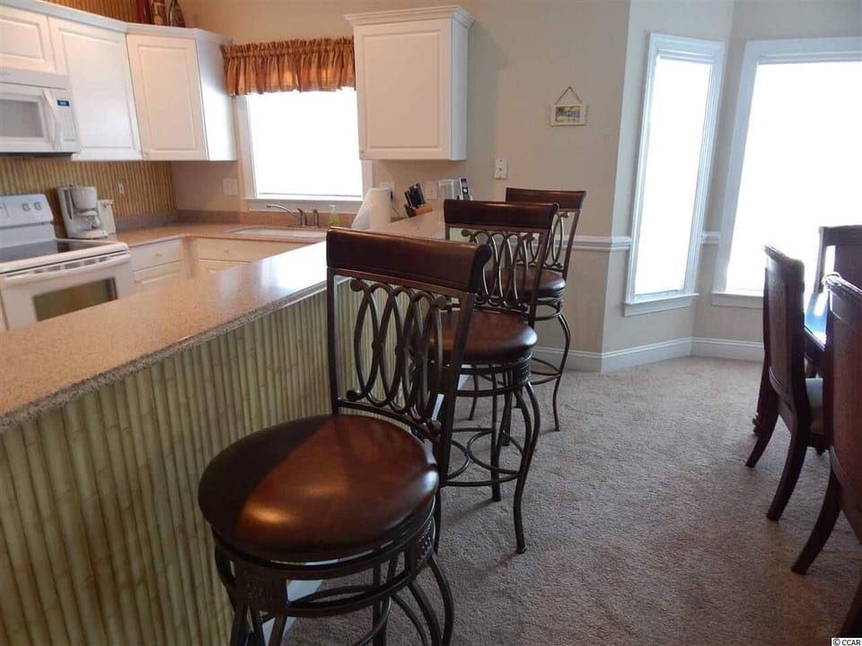 breakfast bar