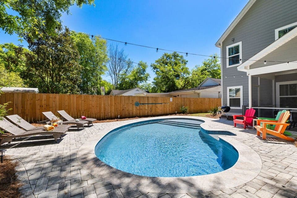 Private Pool!