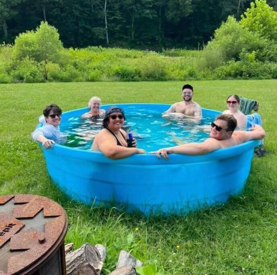 1000 gallon stock tank is located at Fork Inn's Creekside Park a mile down the road. It is available by reservation to all Fork Inn guests.