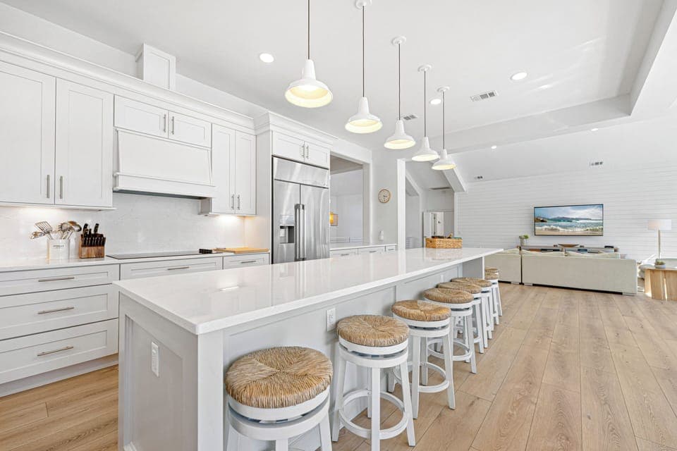 Kitchen and Dining: Professional grade appliances with double oven and large fridge, Everything necessary to cook and serve gourmet meals
