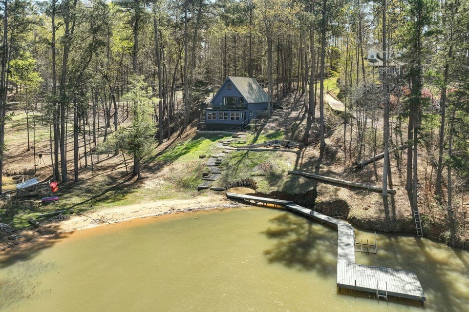 Sparta Vacation Rental | 3BR | 1BA | 1,200 Sq Ft | Stairs Required