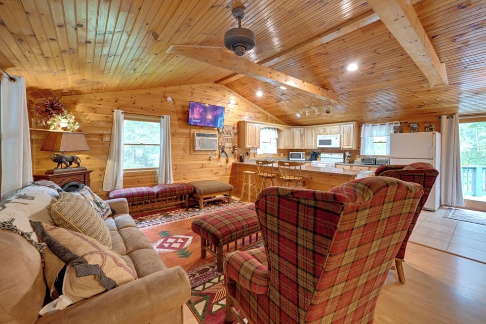 House (2 Bedrooms) | Interior