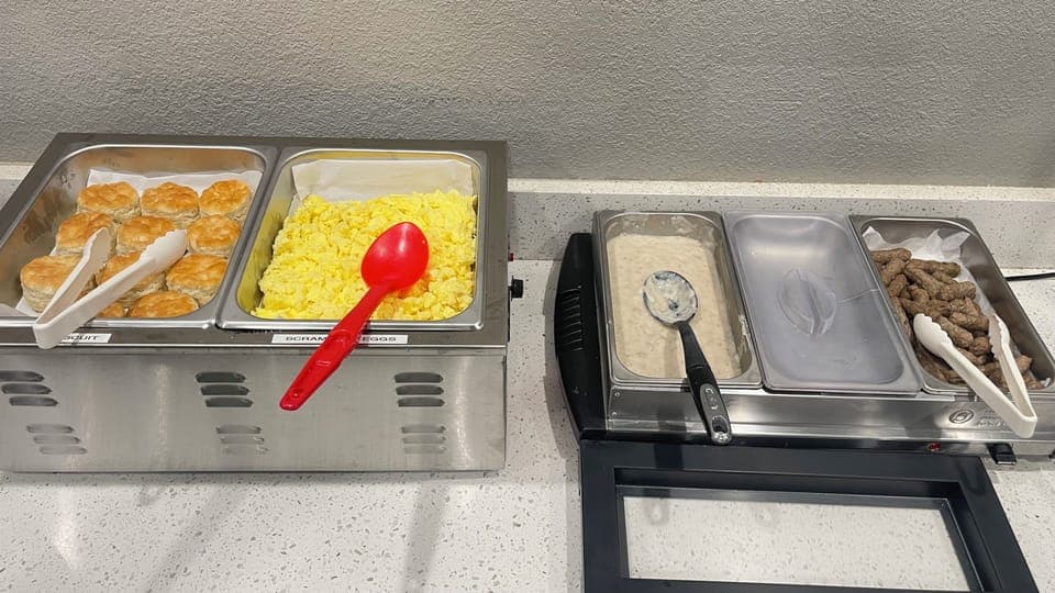 Free daily continental breakfast