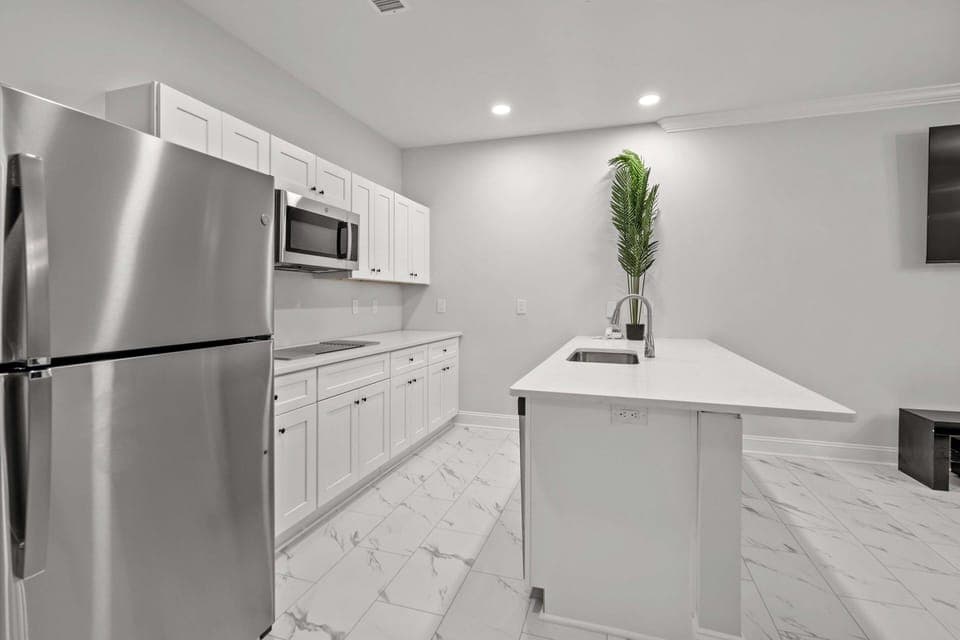 Condo, 4 Bedrooms | Private kitchenette | Fridge, microwave, stovetop, dishwasher