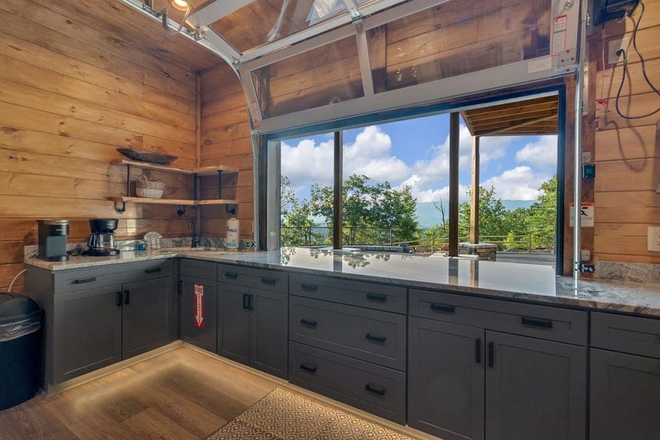 Downstairs Kitchen 
