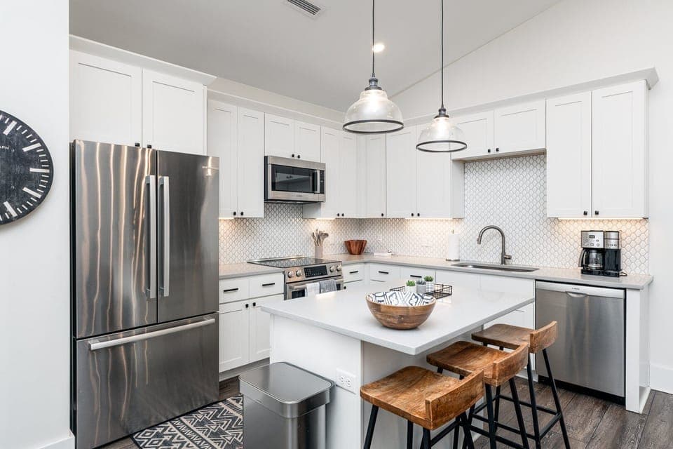 Kitchen with Island Seating
