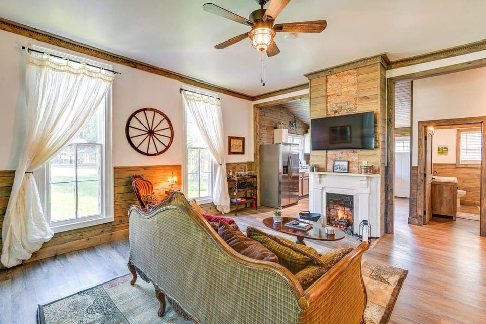 House (2 Bedrooms) | Front of property
