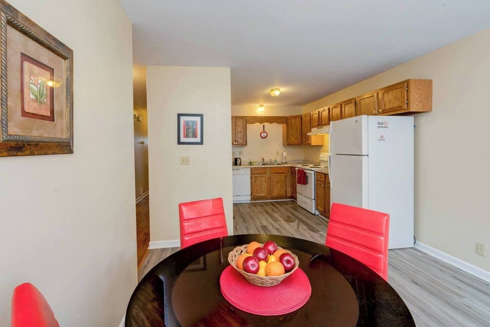 Dining roomkitchen