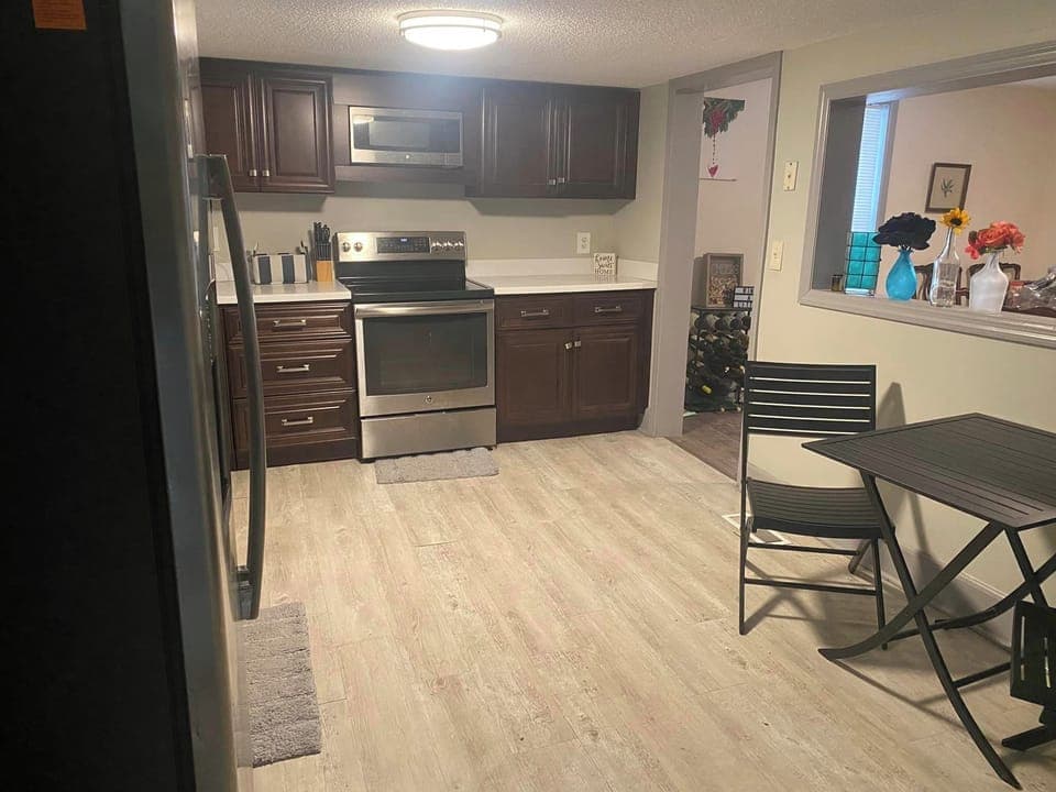 Cute kitchen with breakfast nook