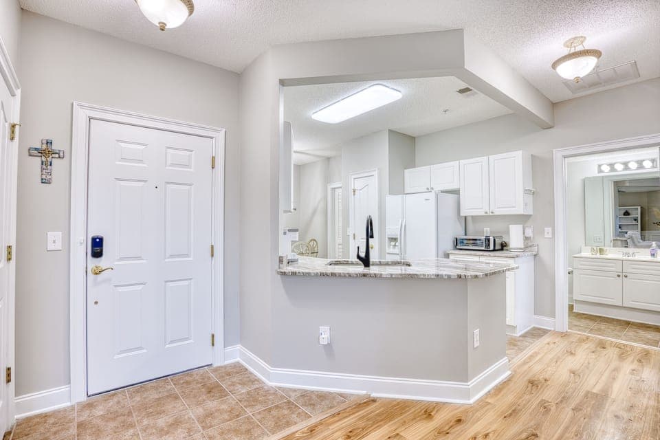 Open Entry Way with storage closet for Beach Items