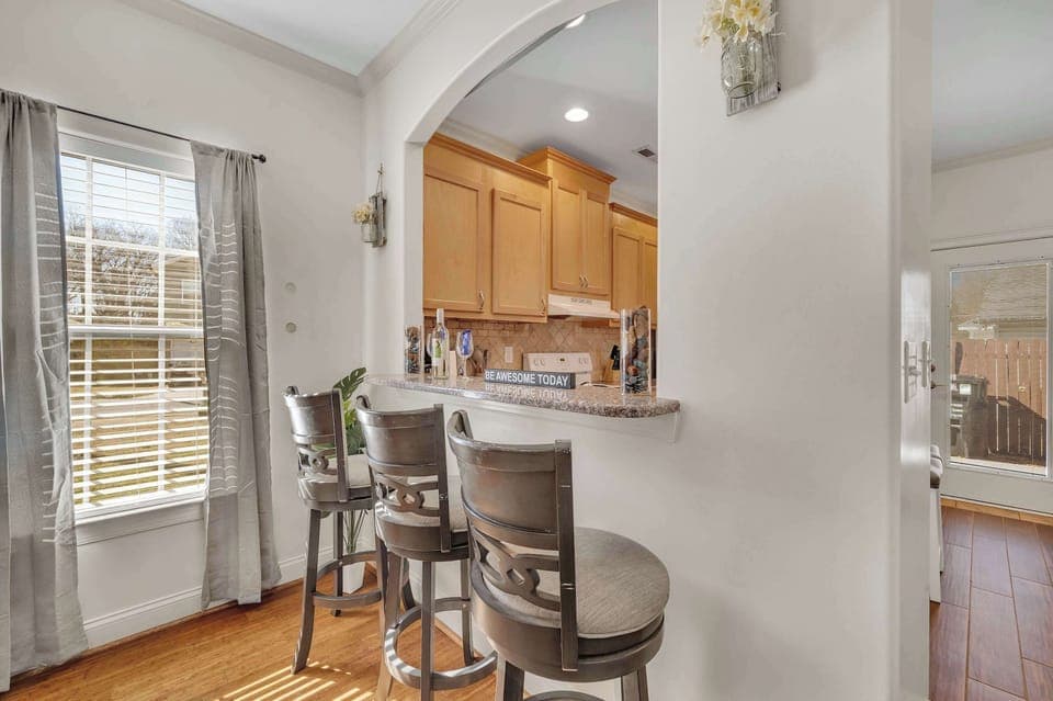 Kitchen Bar