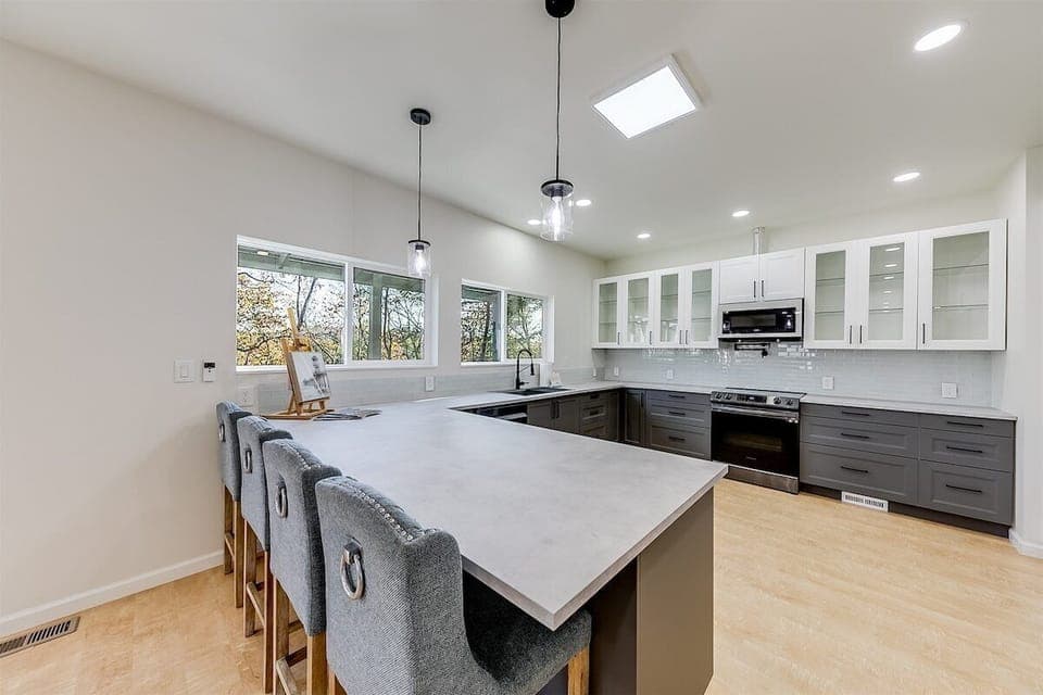 Large kitchen island with 4 chairs