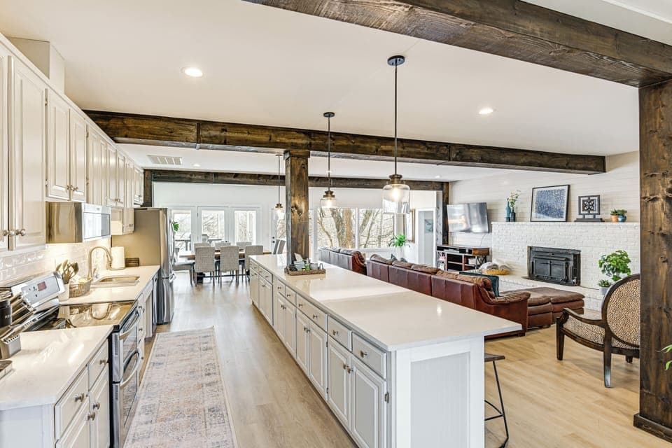 House (3 Bedrooms) | Interior
