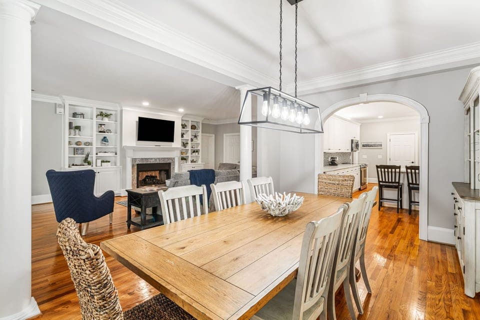 Dinning Room (3)