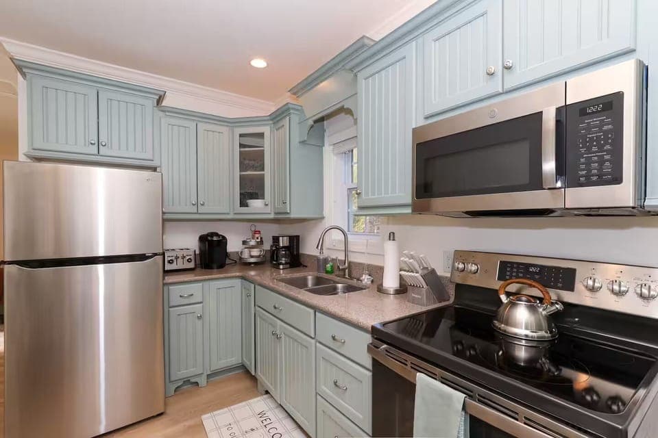 Full Kitchen