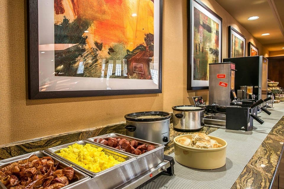 Breakfast area