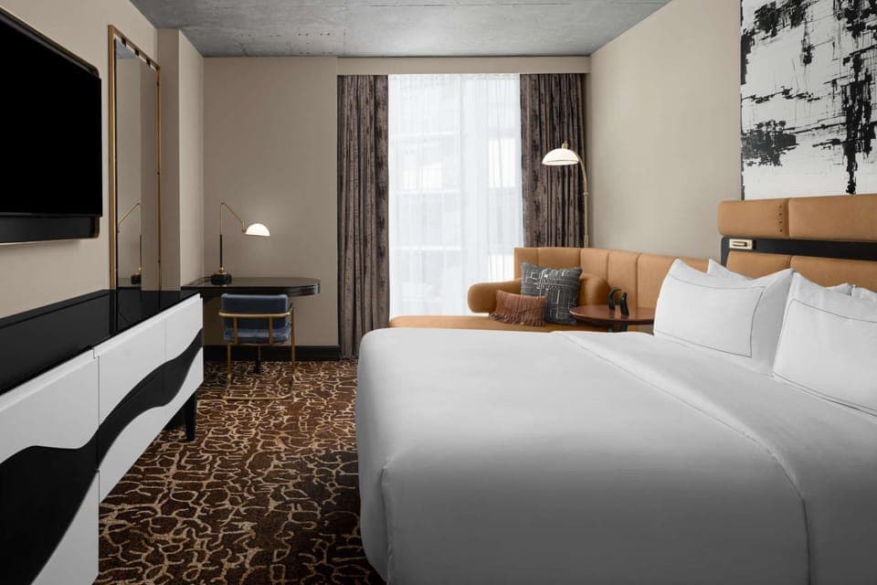 2. King Room